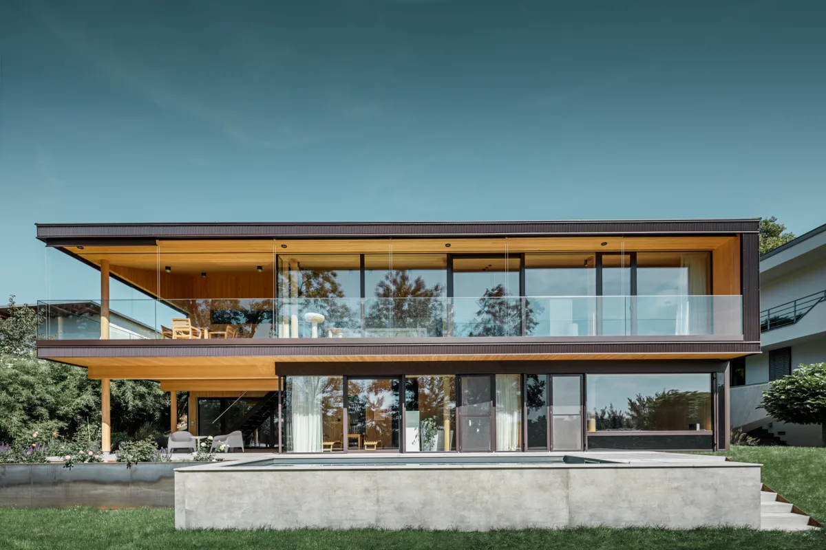 Haus mit Pool von Hammerer Architekten