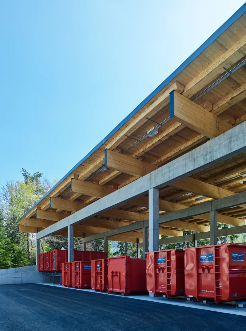 Wertstoffsammelzentrum von Hammerer Architekten